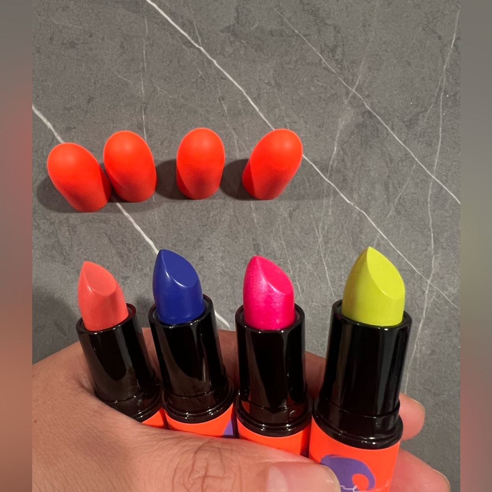 Mac Trolls Lipstick Set New